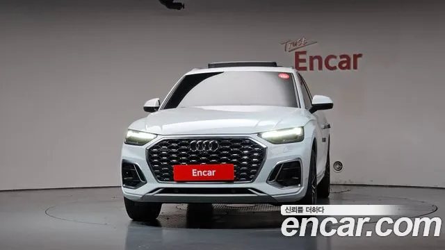 Audi Q5 45 TFSI quattro Sportback Premium — Фото автомобиля 3