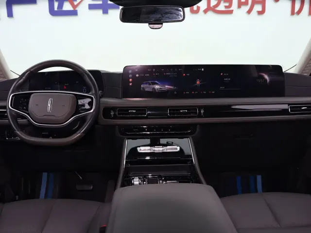 Lincoln Aviator 2024 3.0T V6 AWD Elegance 6-Seater — Фото автомобиля 7
