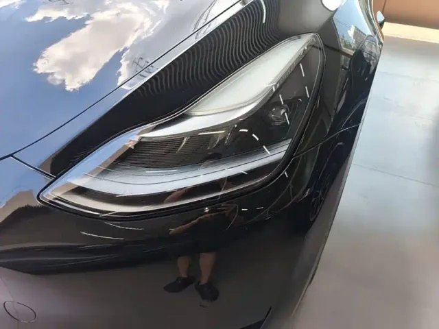 Tesla Model Y — Фото автомобиля 23