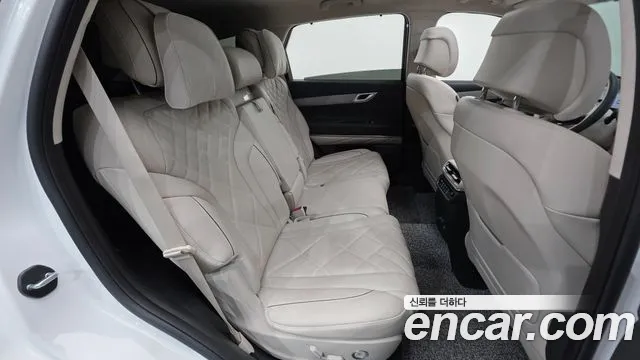 Genesis GV80 2.5T Бензин AWD — Фото автомобиля 28
