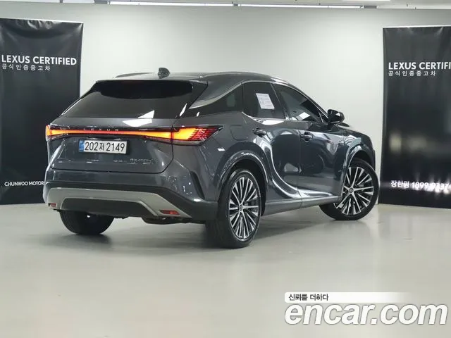 Lexus RX RX450h+ 5th Gen — Фото автомобиля 2
