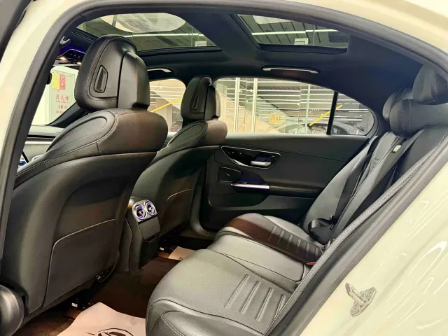 Mercedes-Benz C-Class — Фото автомобиля 7