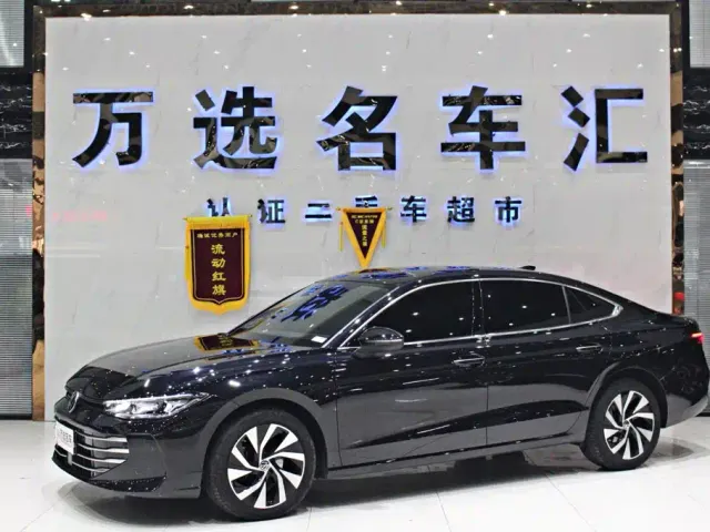 Volkswagen Passat — Фото автомобиля 3