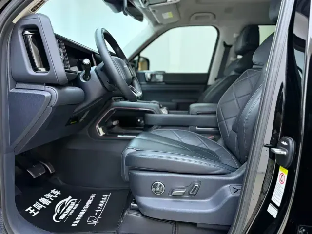 BYD FangChengBao Leopard 5 — Фото автомобиля 5