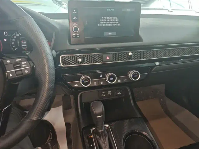 Honda Civic — Фото автомобиля 12