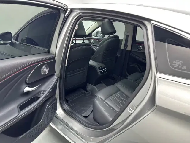 Chery Arrizo 8 — Фото автомобиля 6