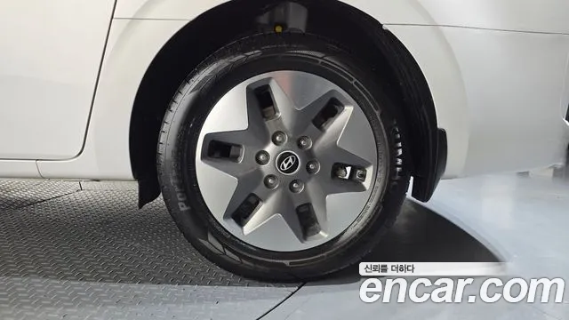 Hyundai Staria — Фото автомобиля 6