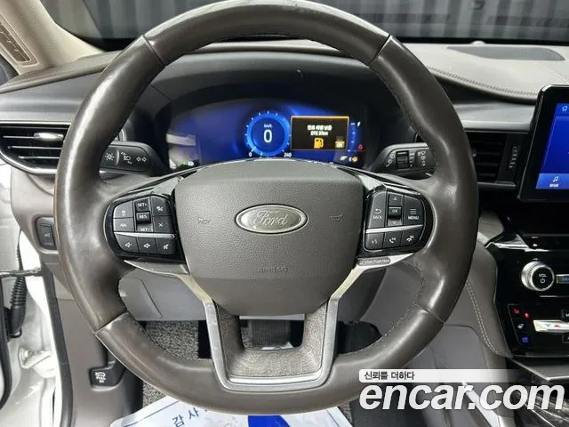 Ford Explorer Explorer 6 поколение 3.0 Platinum 4WD — Фото автомобиля 12