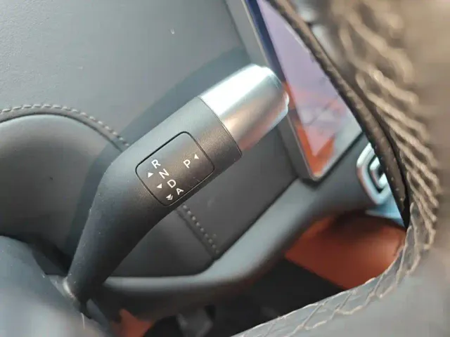 Li Auto L7 — Фото автомобиля 6