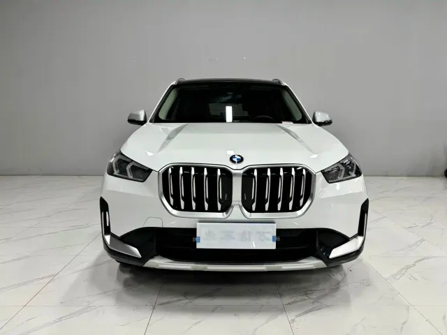BMW X1 — Фото автомобиля 2
