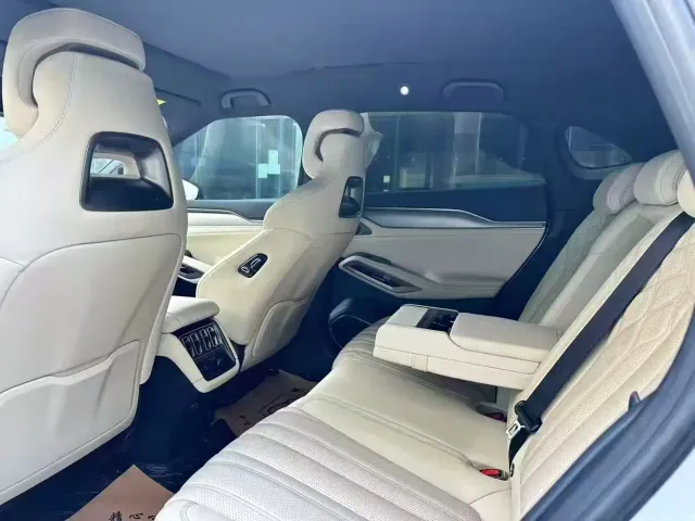 BYD Song L EV — Фото автомобиля 7