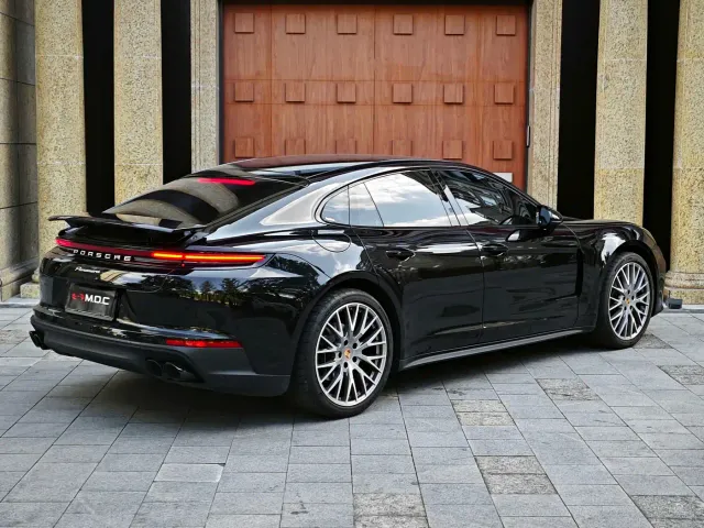 Porsche Panamera — Фото автомобиля 8