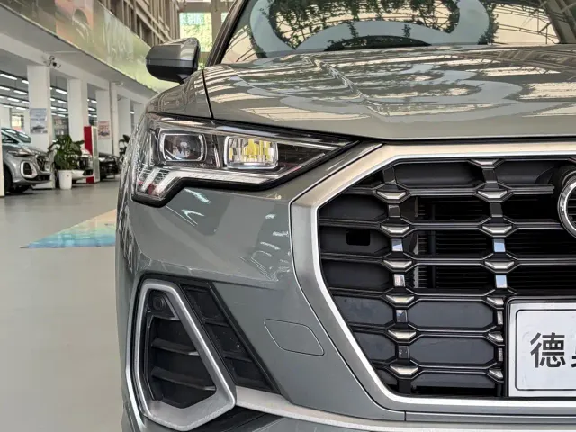 Audi Q3 — Фото автомобиля 6