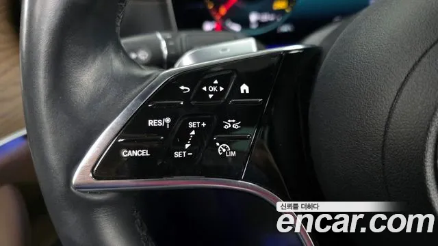 Mercedes-Benz E-Class — Фото автомобиля 17