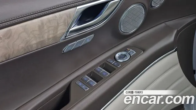 Genesis GV80 — Фото автомобиля 16