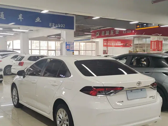 Toyota Corolla — Фото автомобиля 11