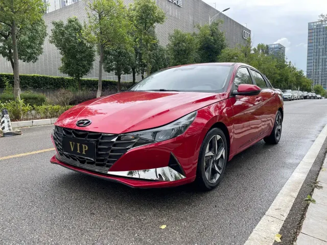 Фотография автомобиля — Hyundai Elantra