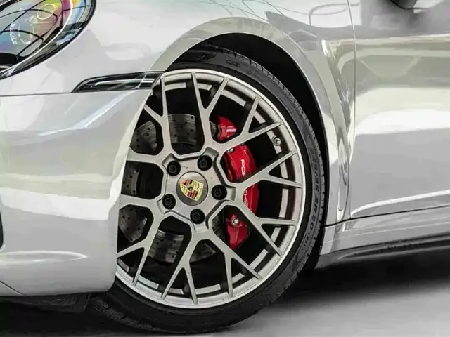 Porsche 911 — Фото автомобиля 10