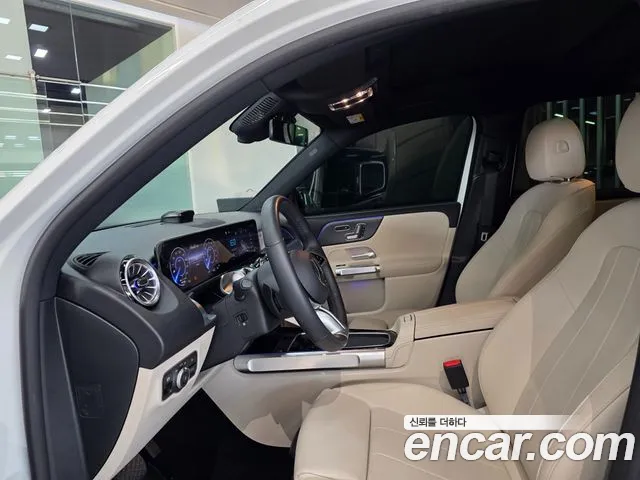 Mercedes-Benz EQB X243 — Фото автомобиля 10