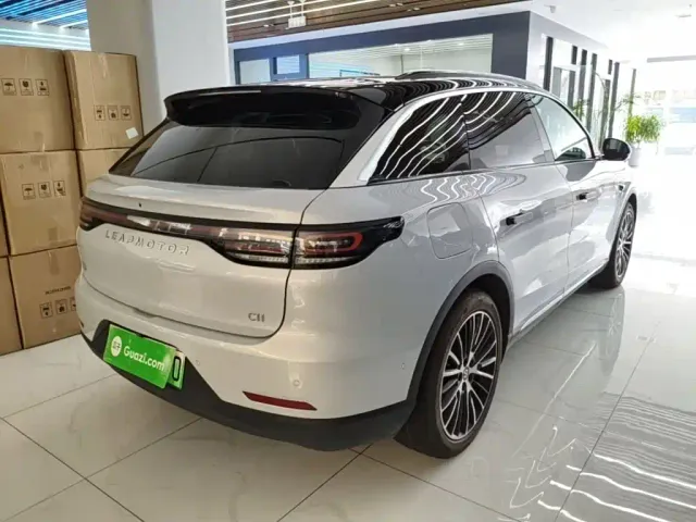 Leapmotor C11 — Фото автомобиля 6