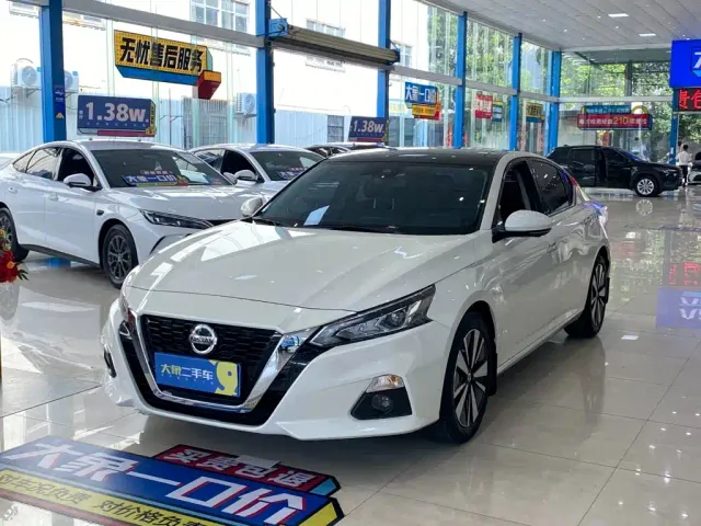 Фотография автомобиля — Nissan Teana