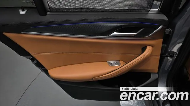 BMW 5 Series G30 — Фото автомобиля 14