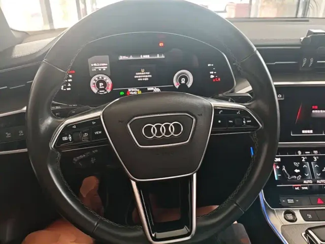 Audi A6L — Фото автомобиля 10
