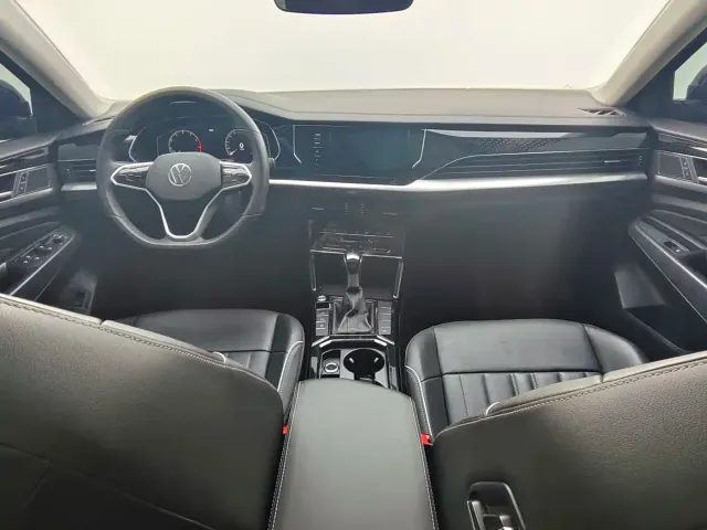 Volkswagen Passat — Фото автомобиля 6
