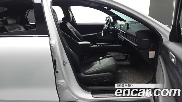 Hyundai Ioniq 6 — Фото автомобиля 16