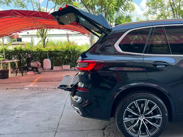 BMW X5 — Фото автомобиля 10