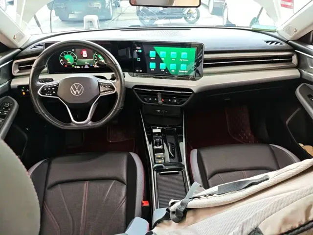 Volkswagen Lamando — Фото автомобиля 9