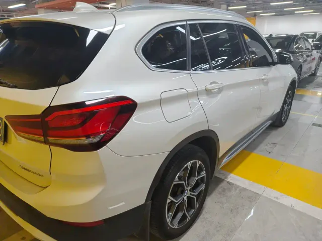 BMW X1 — Фото автомобиля 13