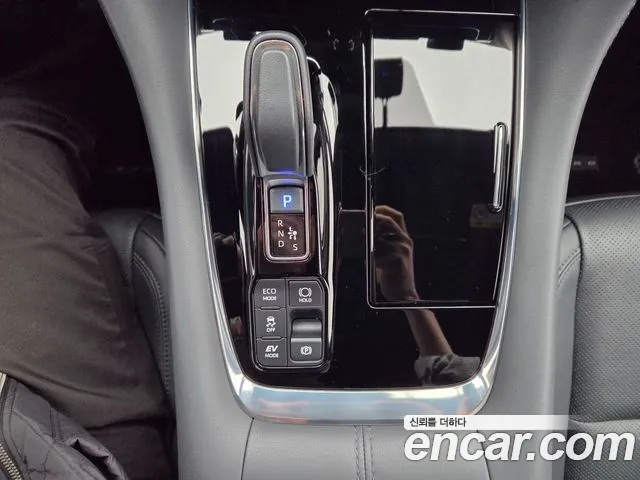 Toyota Alphard — Фото автомобиля 9