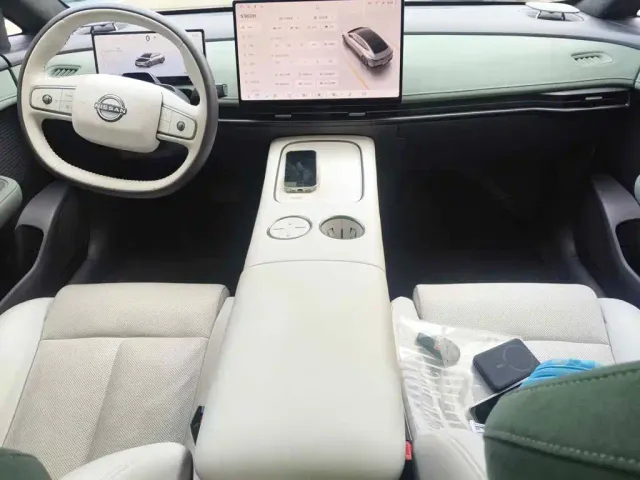 Nissan N7 — Фото автомобиля 12