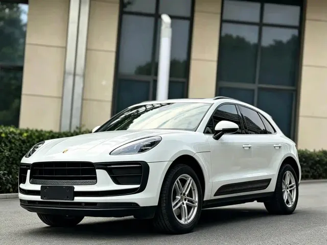 Фотография автомобиля — Porsche Macan