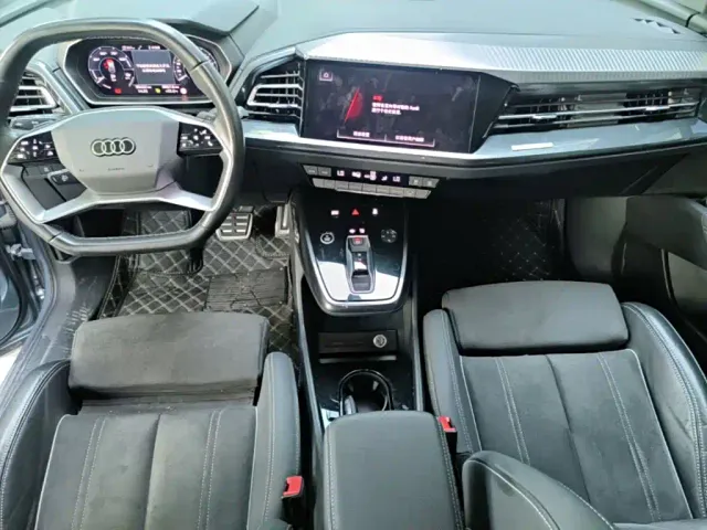 Audi Q4 e-tron — Фото автомобиля 12