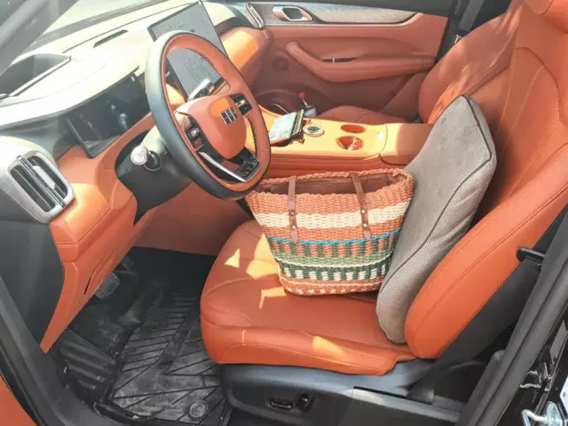 Geely Galaxy M7 — Фото автомобиля 9