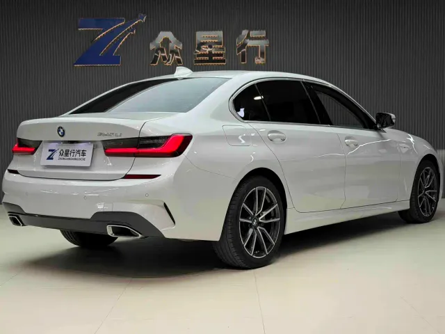BMW 3 Series — Фото автомобиля 4