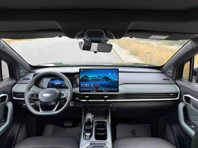 Geely Haoyue L — Фото автомобиля 6