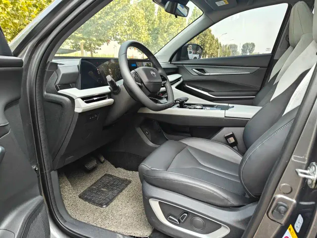 Changan CS75 Plus — Фото автомобиля 6