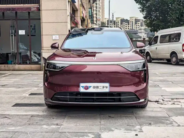 Aito M8 — Фото автомобиля 2