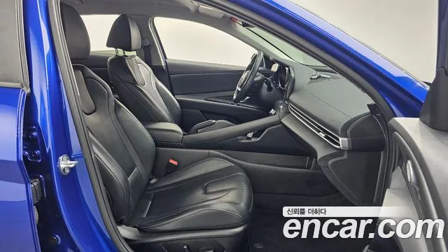 Hyundai Avante CN7 — Фото автомобиля 17