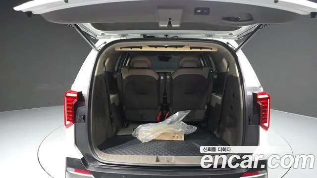 Kia Carnival Generation 4 — Фото автомобиля 26