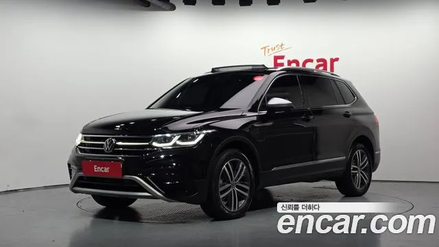 Фотография автомобиля — Volkswagen Tiguan