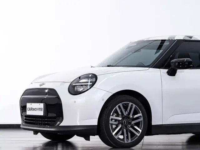 MINI Cooper — Фото автомобиля 5