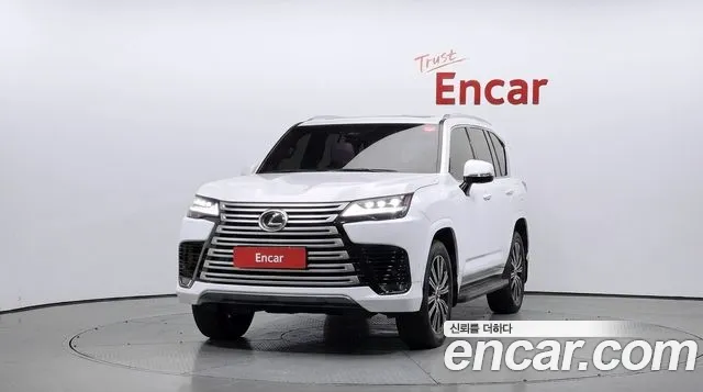 Lexus LX 4th Gen — Фото автомобиля 3