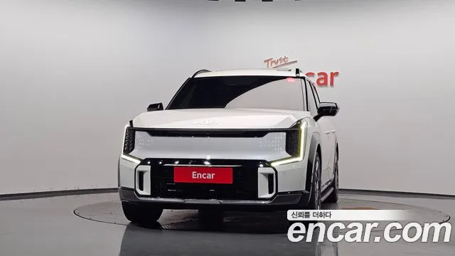 Kia EV9 — Фото автомобиля 3