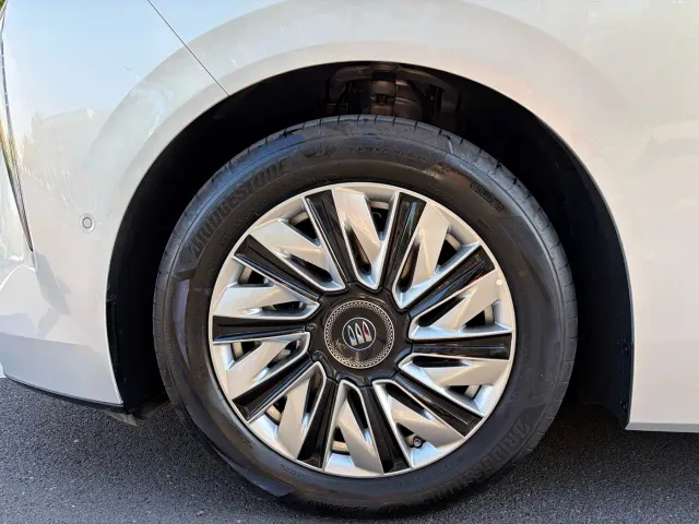 Buick Zhijing Shijia — Фото автомобиля 7