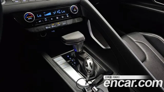 Hyundai Avante — Фото автомобиля 12