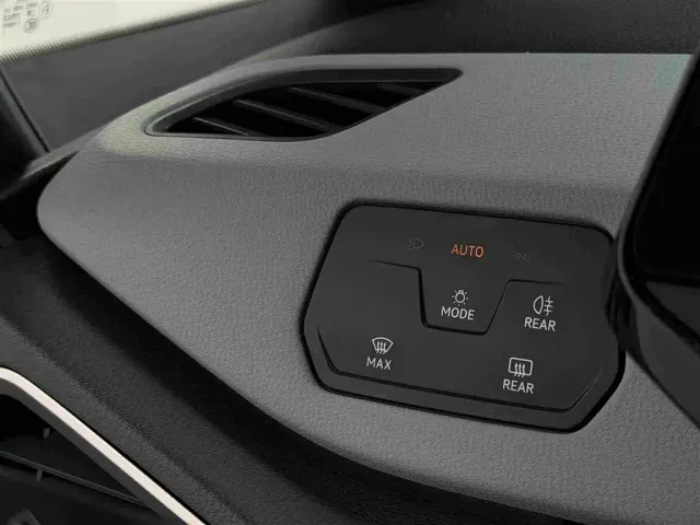 Volkswagen ID.3 — Фото автомобиля 9